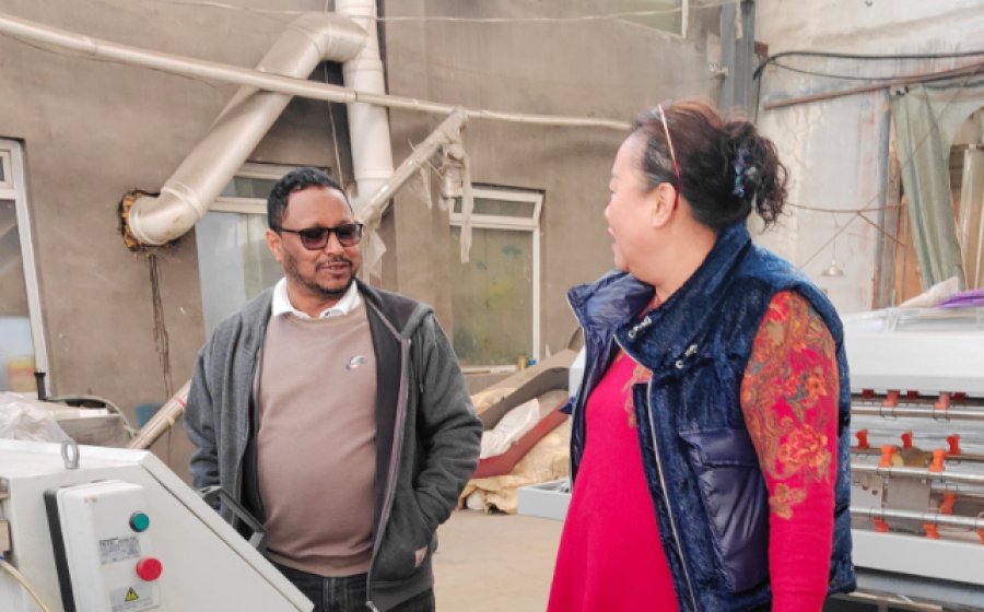 Ethiopian Customer Visits Our Factory to Learn More About WSM500 Plastic PVC Pulverizer and Discuss Cooperation